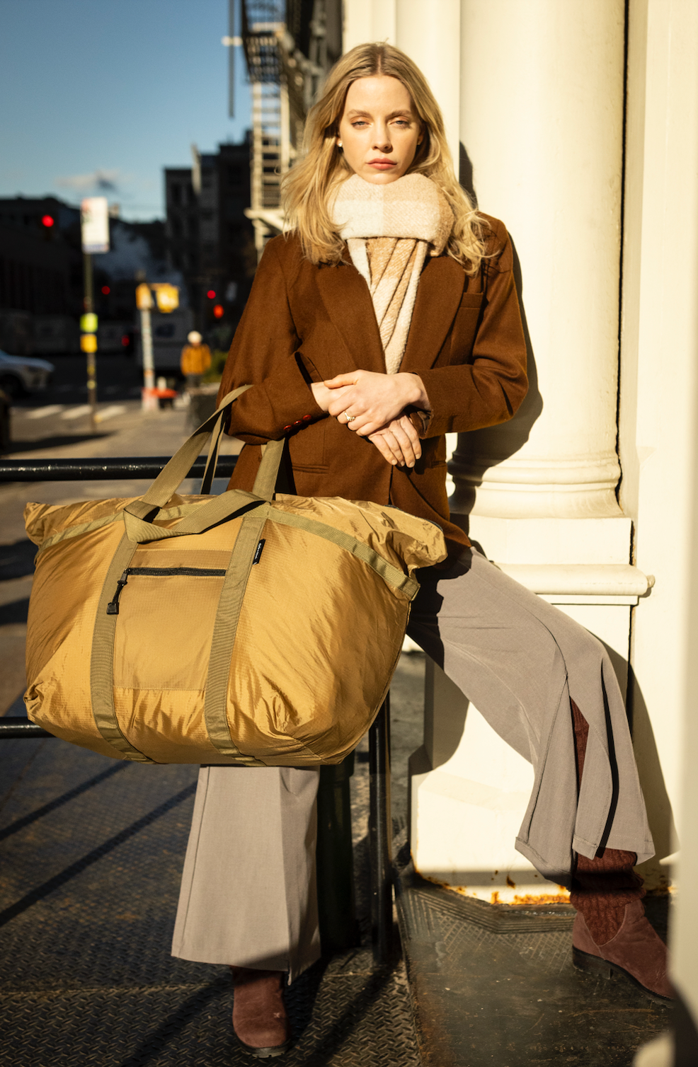 The Weekender Tote 65L - Coyote-6